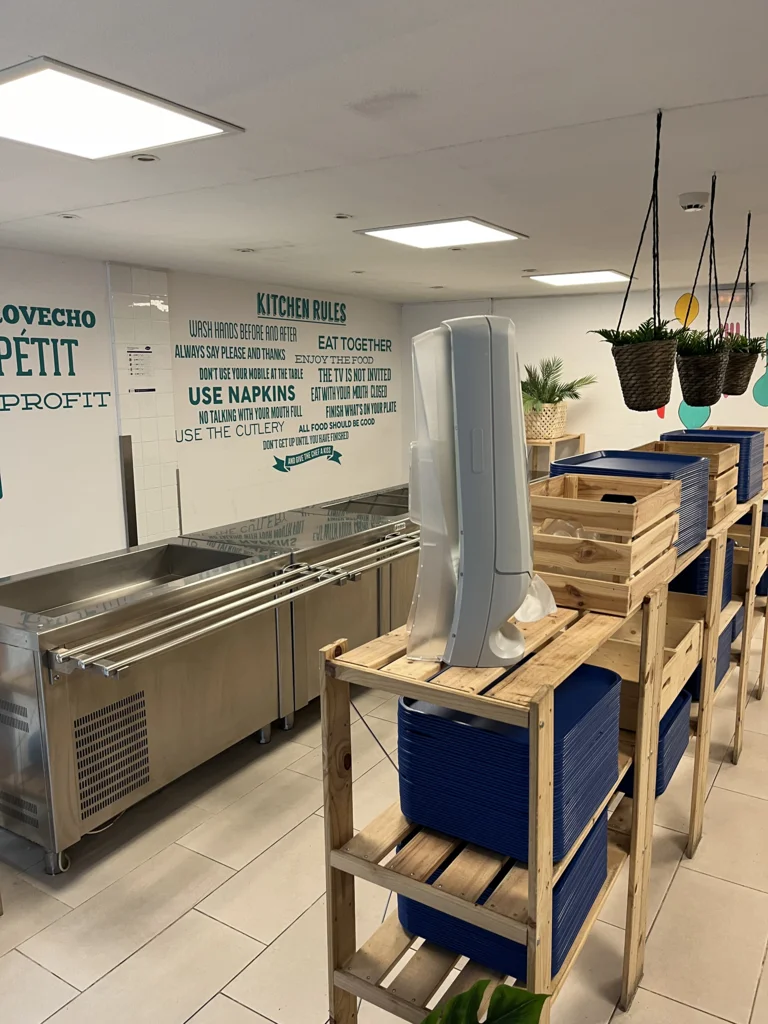 Lunch service