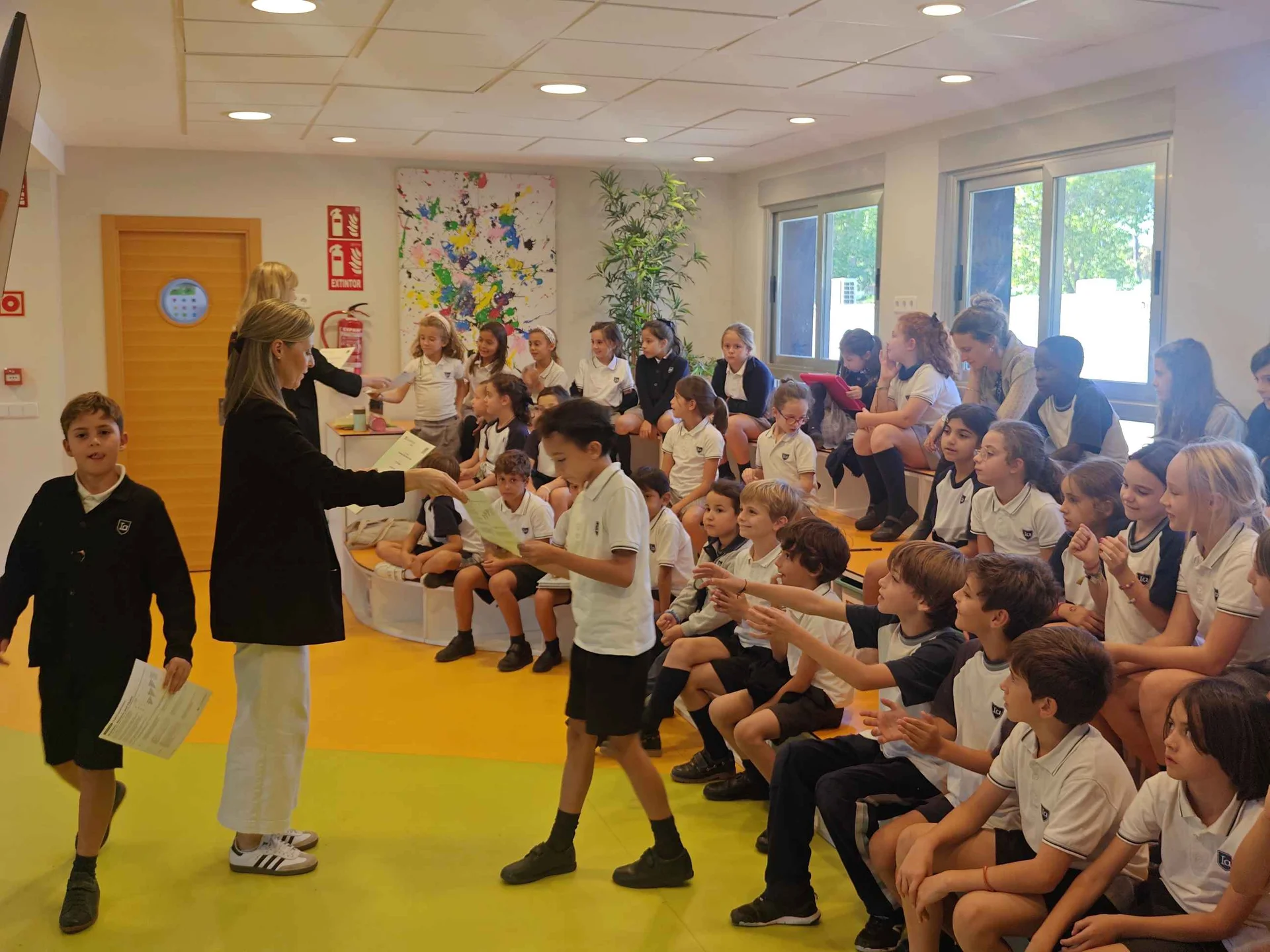 Celebrando el Éxito: Diplomas Cambridge, Goethe y DELF