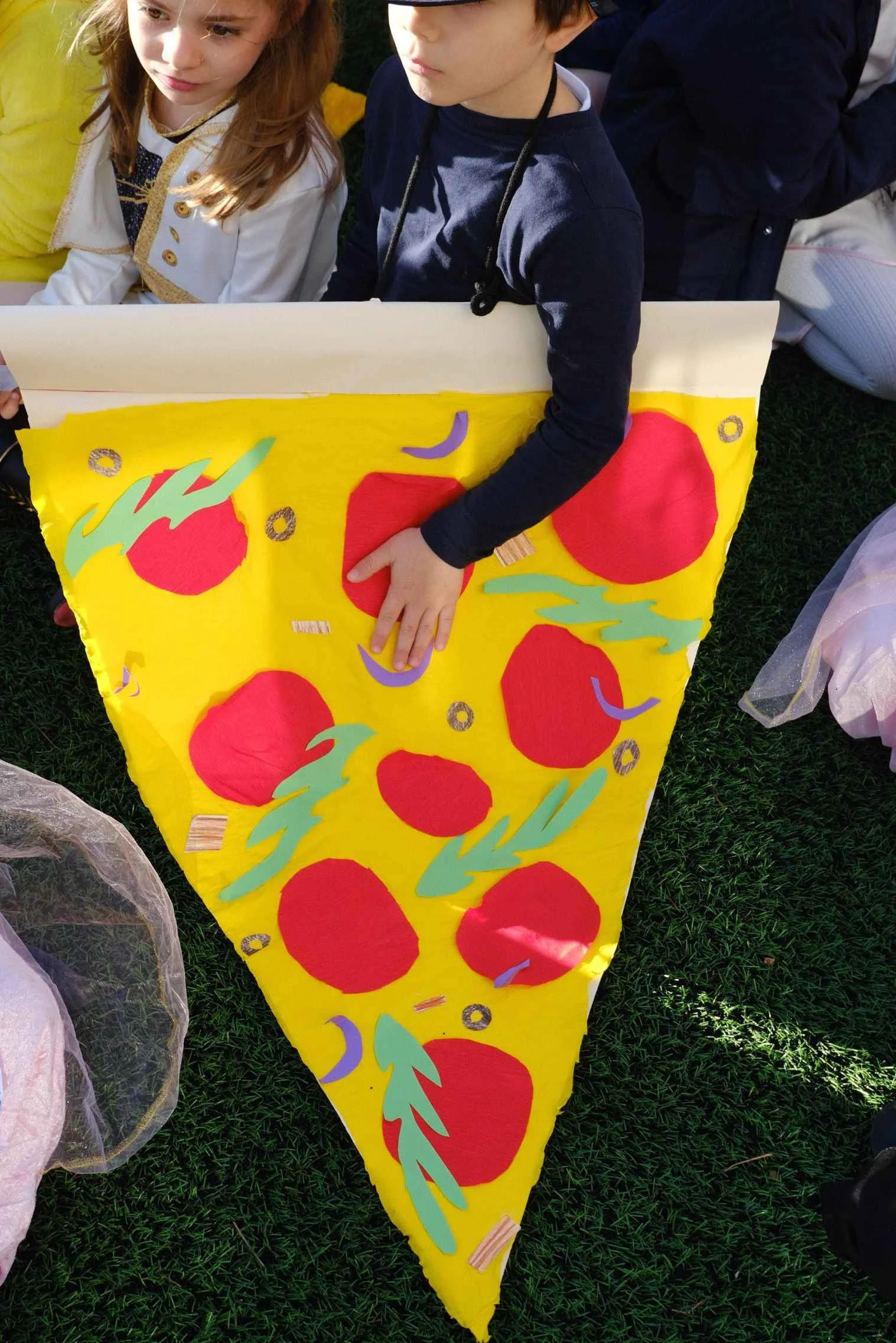 El Carnaval llena de color el colegio